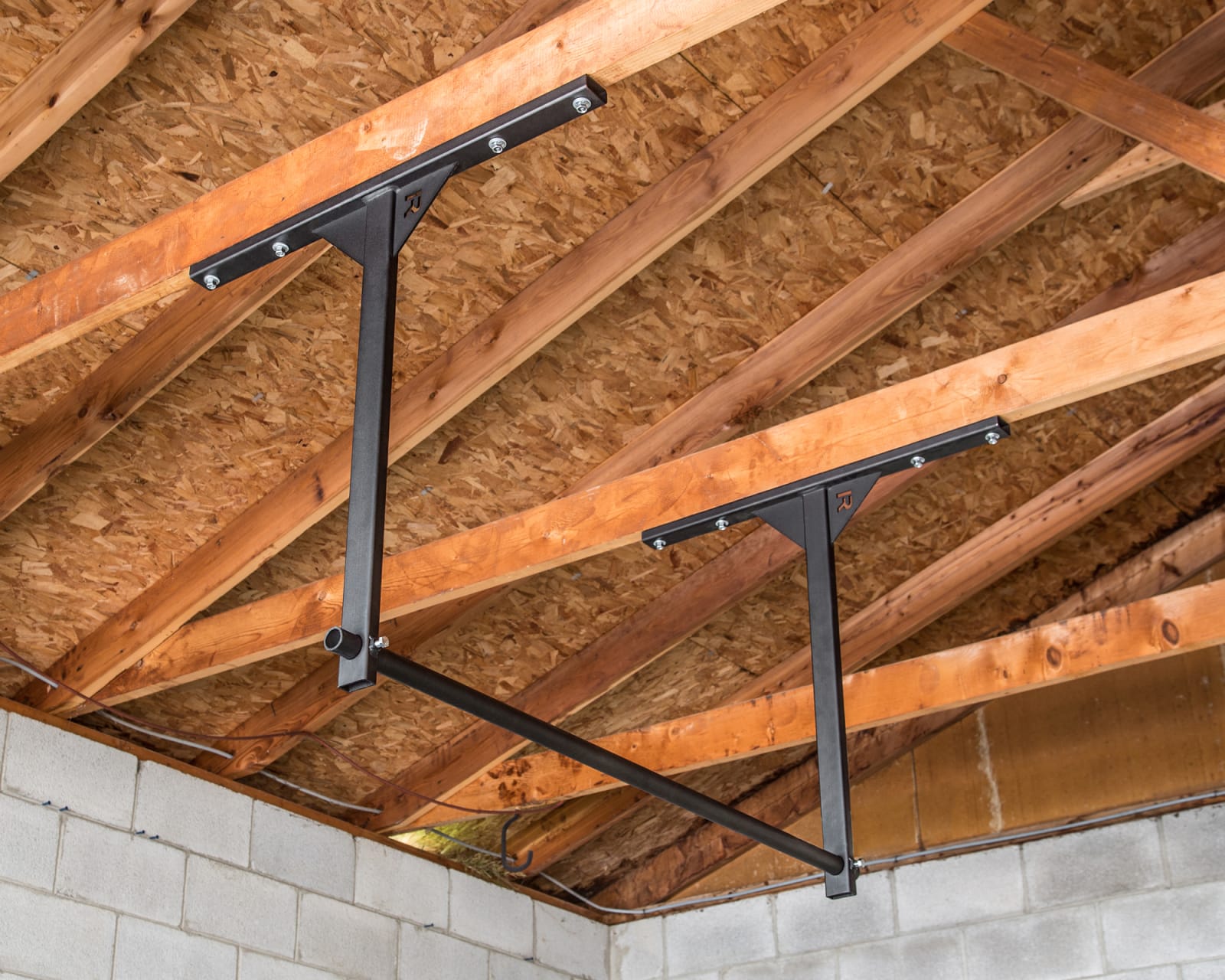 Ceiling mounted pull up bar canada clearance